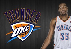 电竞推荐-詹姆斯爆冷击败DWG，突破纪录引爆全场！