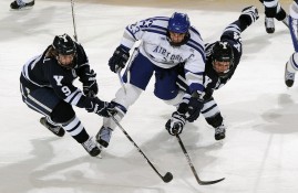 IM电竞博彩平台及app推荐-Rookie在雄鹿比赛中势不可挡，比分优势明显引发热议！